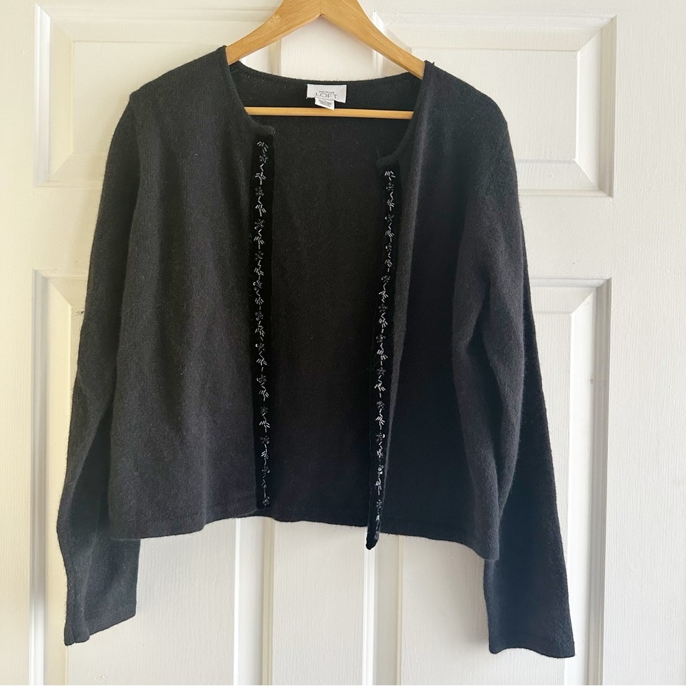 Ann Taylor LOFT Y2K Black Beaded Velvet Trim Cardigan Sweater Women's Medium‎